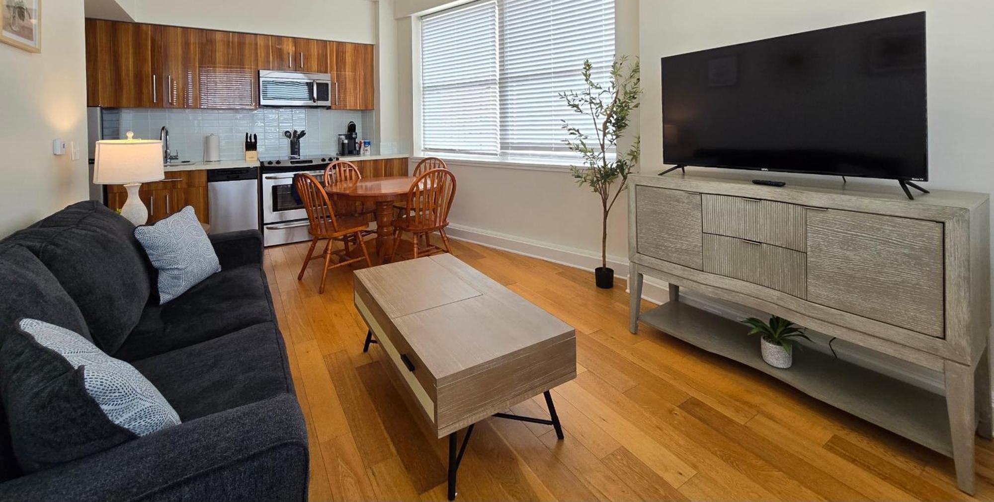Amazing Condos Beautiful View 2 Blocks To French Quarter, Small Rooftop Pool, Gym, Seanger Theater, Super Dome, And Bourbon St New Orleans Rum bild