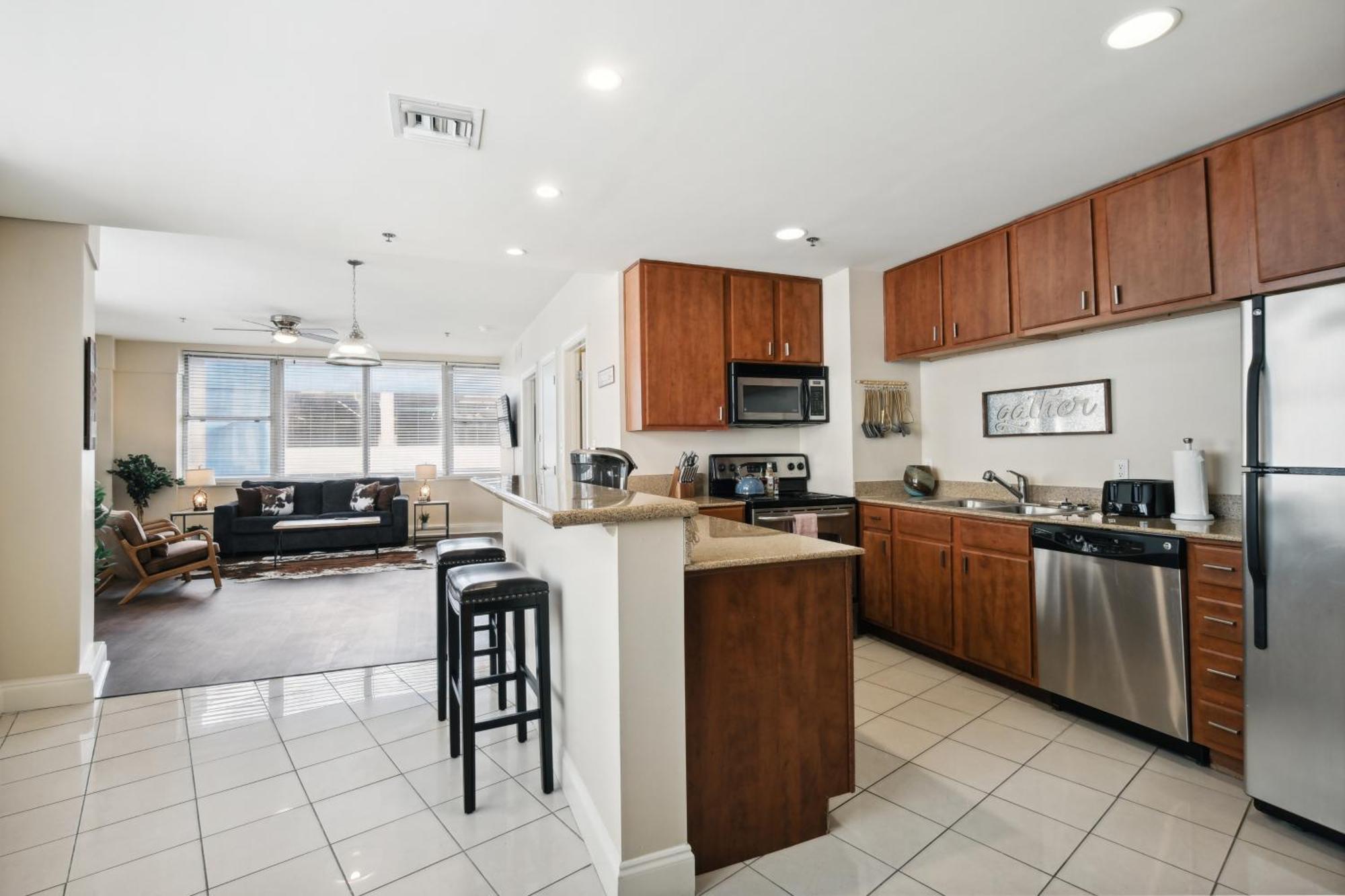 Amazing Condos Beautiful View 2 Blocks To French Quarter, Small Rooftop Pool, Gym, Seanger Theater, Super Dome, And Bourbon St New Orleans Rum bild