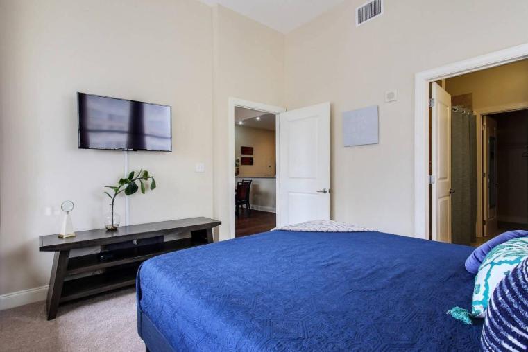 Amazing Condos Beautiful View 2 Blocks To French Quarter, Small Rooftop Pool, Gym, Seanger Theater, Super Dome, And Bourbon St New Orleans Exteriör bild