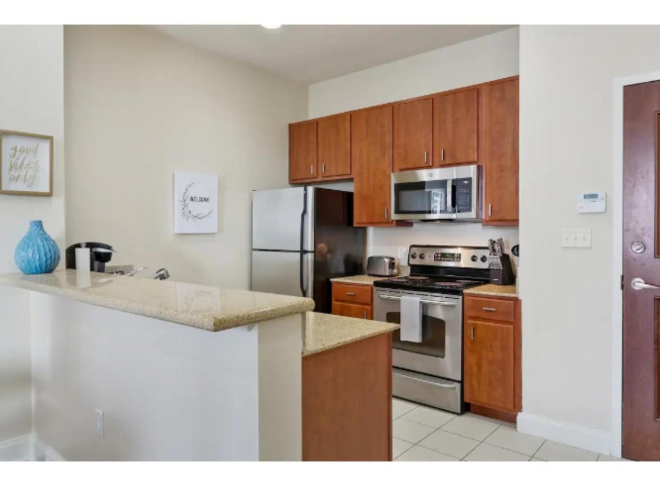 Amazing Condos Beautiful View 2 Blocks To French Quarter, Small Rooftop Pool, Gym, Seanger Theater, Super Dome, And Bourbon St New Orleans Rum bild