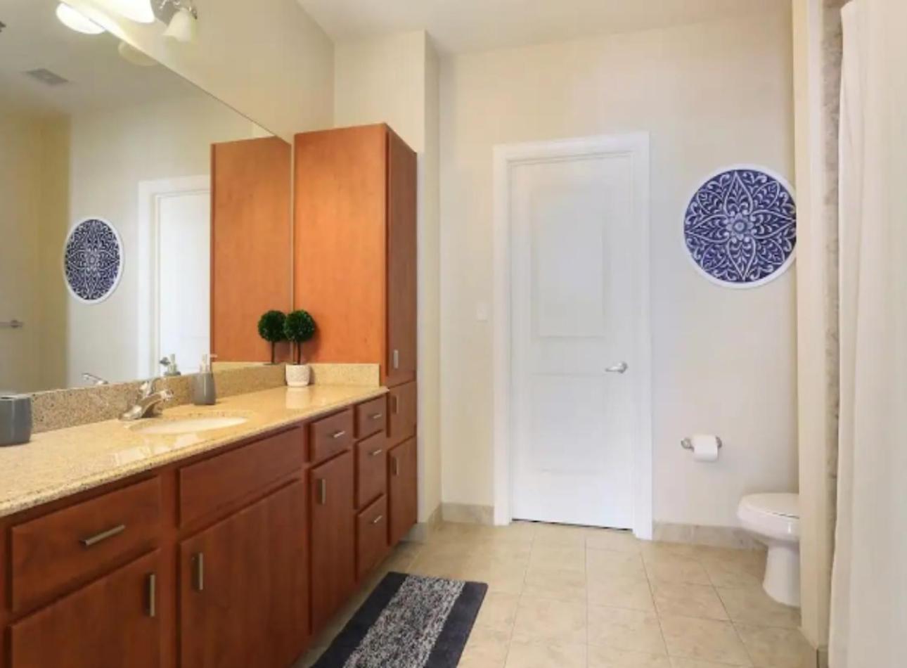 Amazing Condos Beautiful View 2 Blocks To French Quarter, Small Rooftop Pool, Gym, Seanger Theater, Super Dome, And Bourbon St New Orleans Exteriör bild