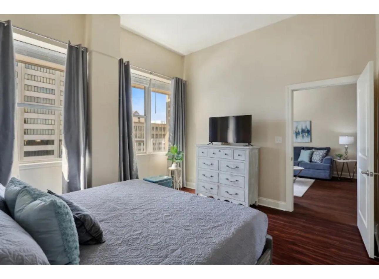 Amazing Condos Beautiful View 2 Blocks To French Quarter, Small Rooftop Pool, Gym, Seanger Theater, Super Dome, And Bourbon St New Orleans Rum bild