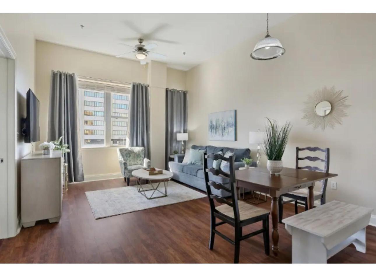 Amazing Condos Beautiful View 2 Blocks To French Quarter, Small Rooftop Pool, Gym, Seanger Theater, Super Dome, And Bourbon St New Orleans Rum bild